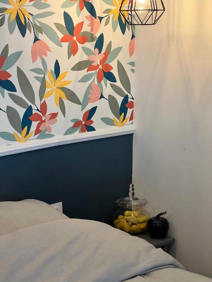 La Maison Des Amis Nuits Εξωτερικό φωτογραφία
