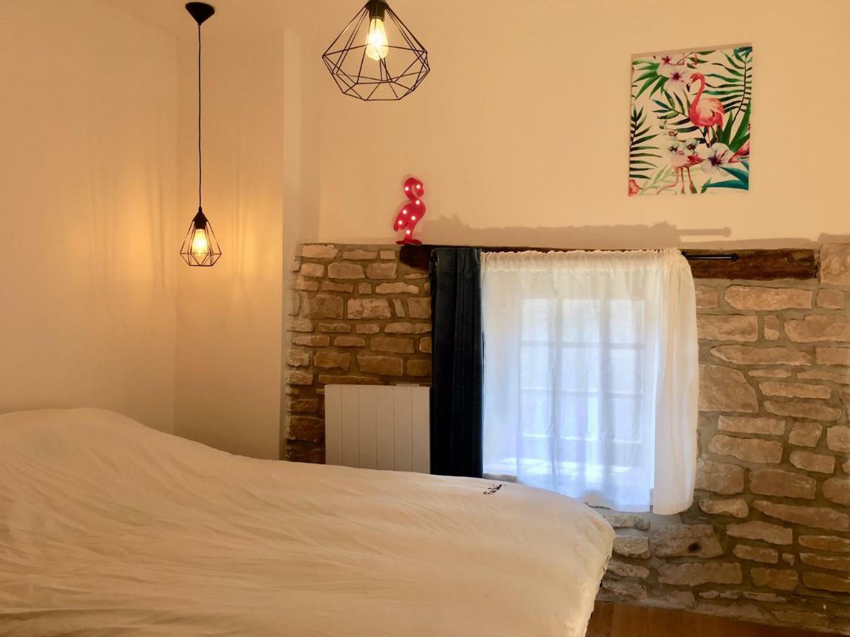La Maison Des Amis Nuits Εξωτερικό φωτογραφία